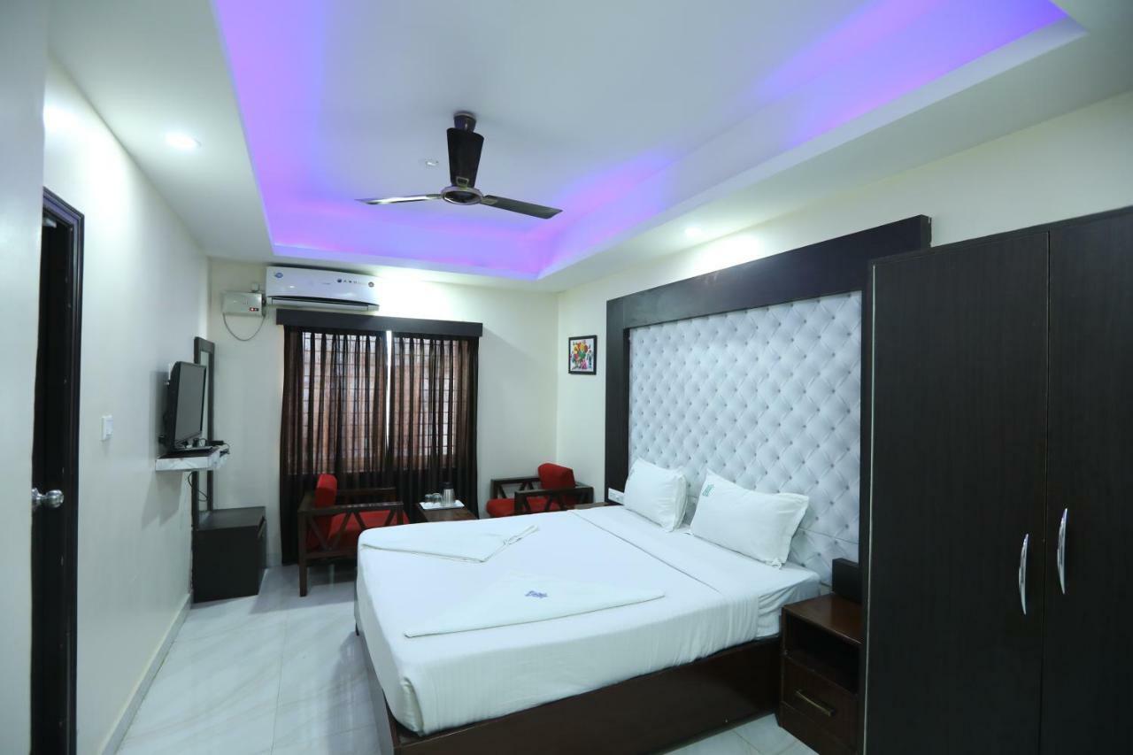 Hotel Rr International Bengalúr Exteriér fotografie