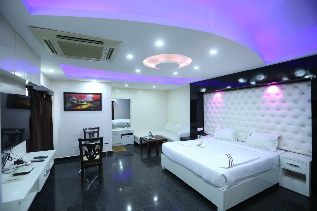 Hotel Rr International Bengalúr Exteriér fotografie
